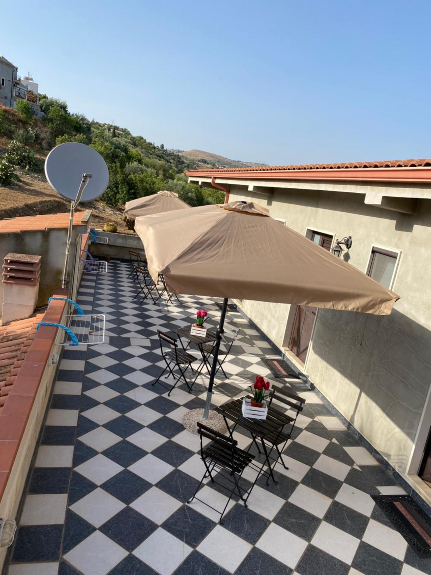 B&B Quattromulini !! Noto Exterior photo